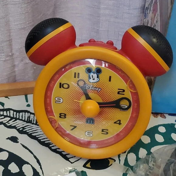 NIB MICKEY RADIO - Picture 1 of 7
